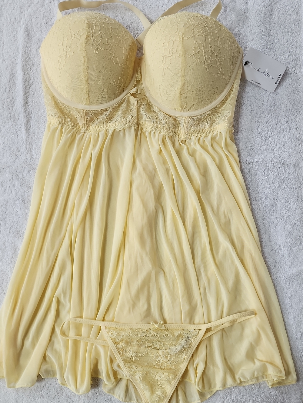 French Affair Women' Yellow Lace Babydoll With Thong Size 1X New